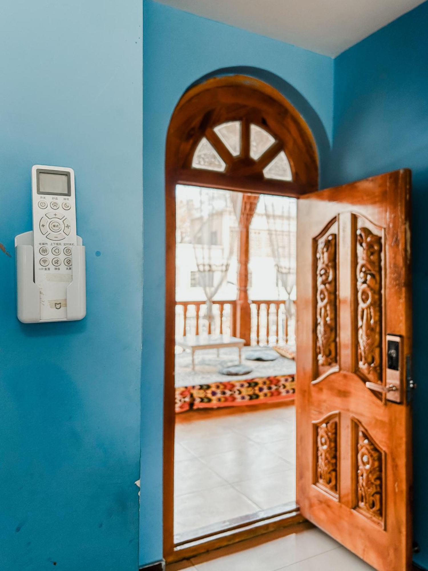 New Dap Hostel Turpan Bagian luar foto