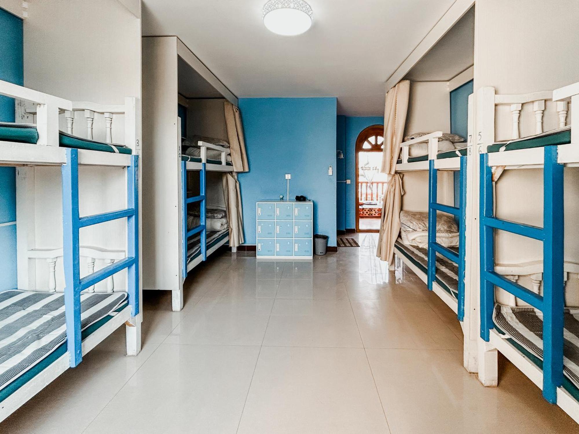 New Dap Hostel Turpan Bagian luar foto