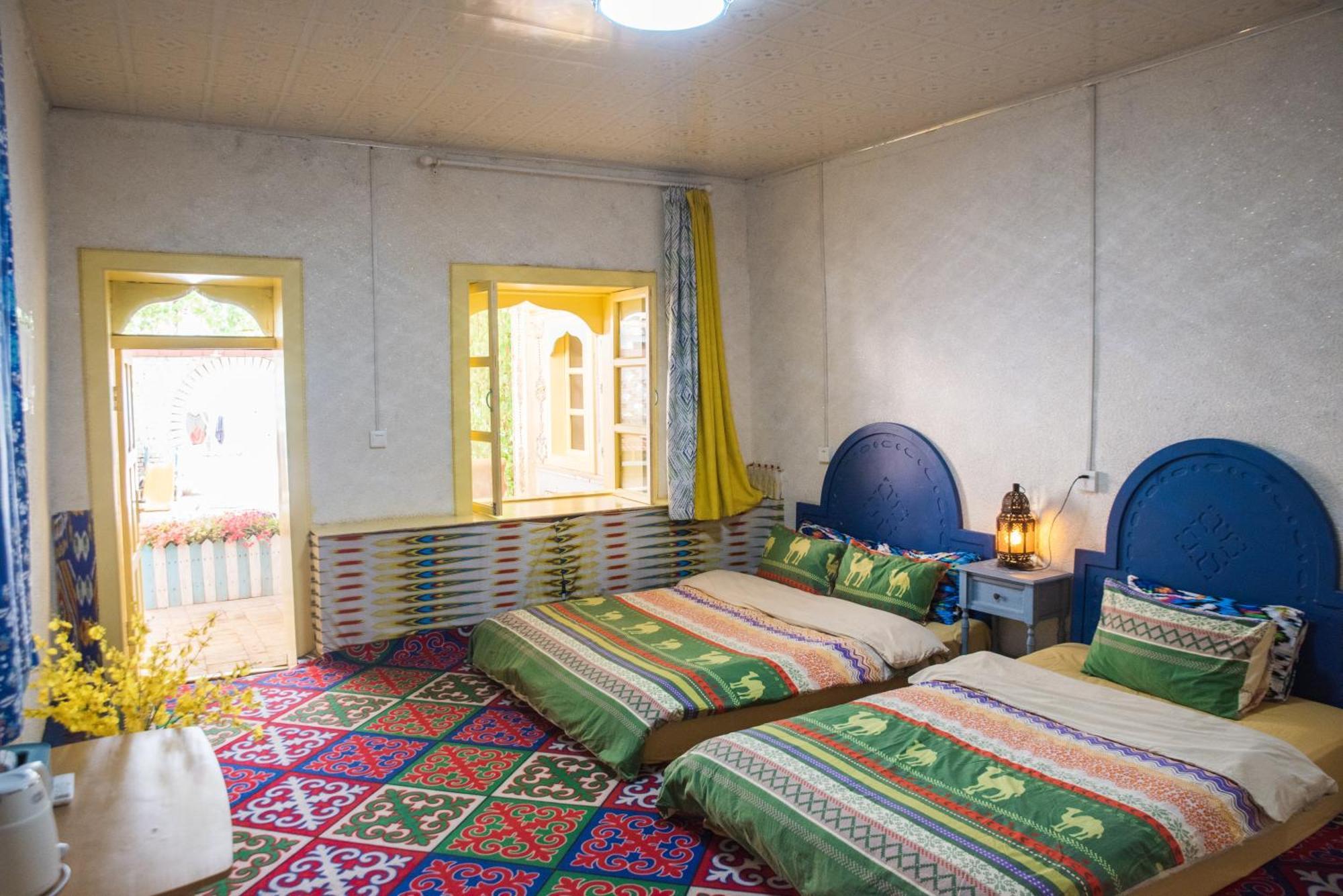 New Dap Hostel Turpan Bagian luar foto